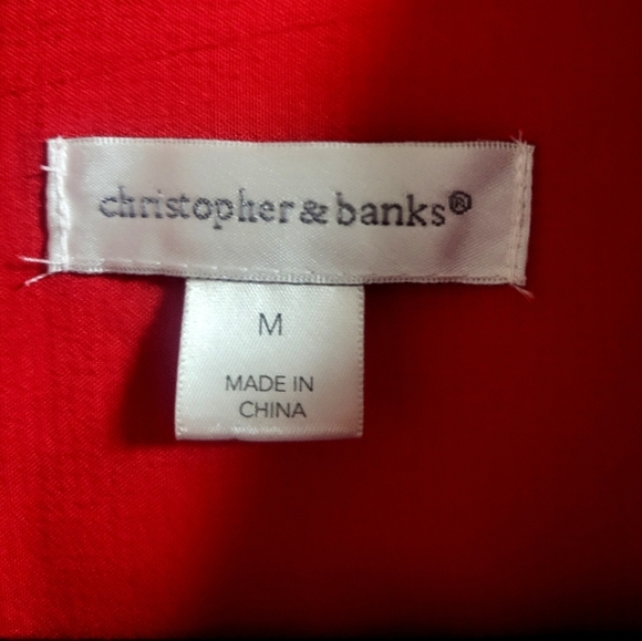 Christopher And Banks Womens Red V Neck Sleeveless Button-Up Top- Size M - Picture 4 of 5